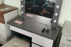 Столик для макіяжу з дзеркалом і підсвіткою Beauty 94×140/75×43 см - Графіт / Білий діамант