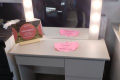 Столик для макіяжу з дзеркалом і підсвіткою Beauty 94×140/75×43 см - Кашемір