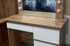 Столик для макіяжу з дзеркалом і підсвіткою Beauty 94×140/75×43 см - Дуб Евок / Білий діамант