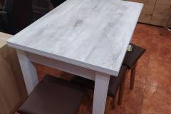 “Dinner” extendable dining table