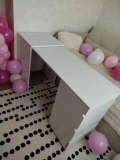 “Molli” chest of drawers with pullout desk