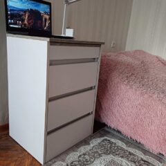 “Molli” chest of drawers with pullout desk