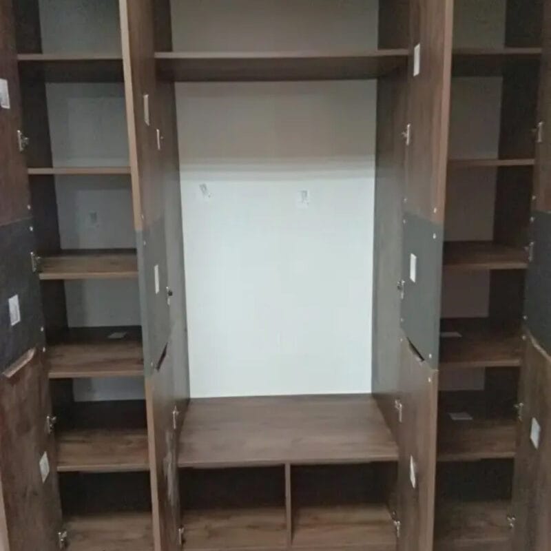 Virginia wardrobe with 4 doors 187*213*53 cm – Taxus