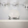 Настольное зеркало с подсветкой для макияжа Bella 36x47.5 см – Белый бриллиант
